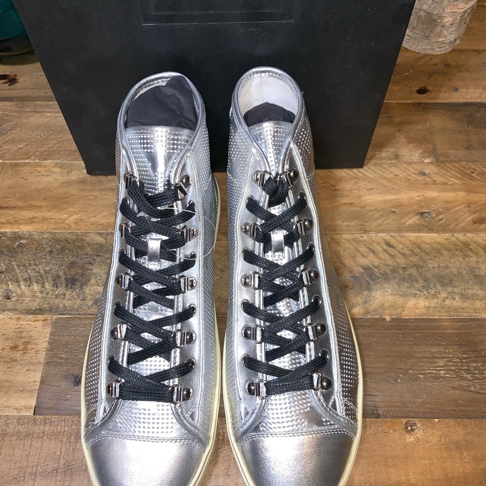 Saint Laurent Metallic w/Stars Hi Top Sneakers - Picture 3 of 8